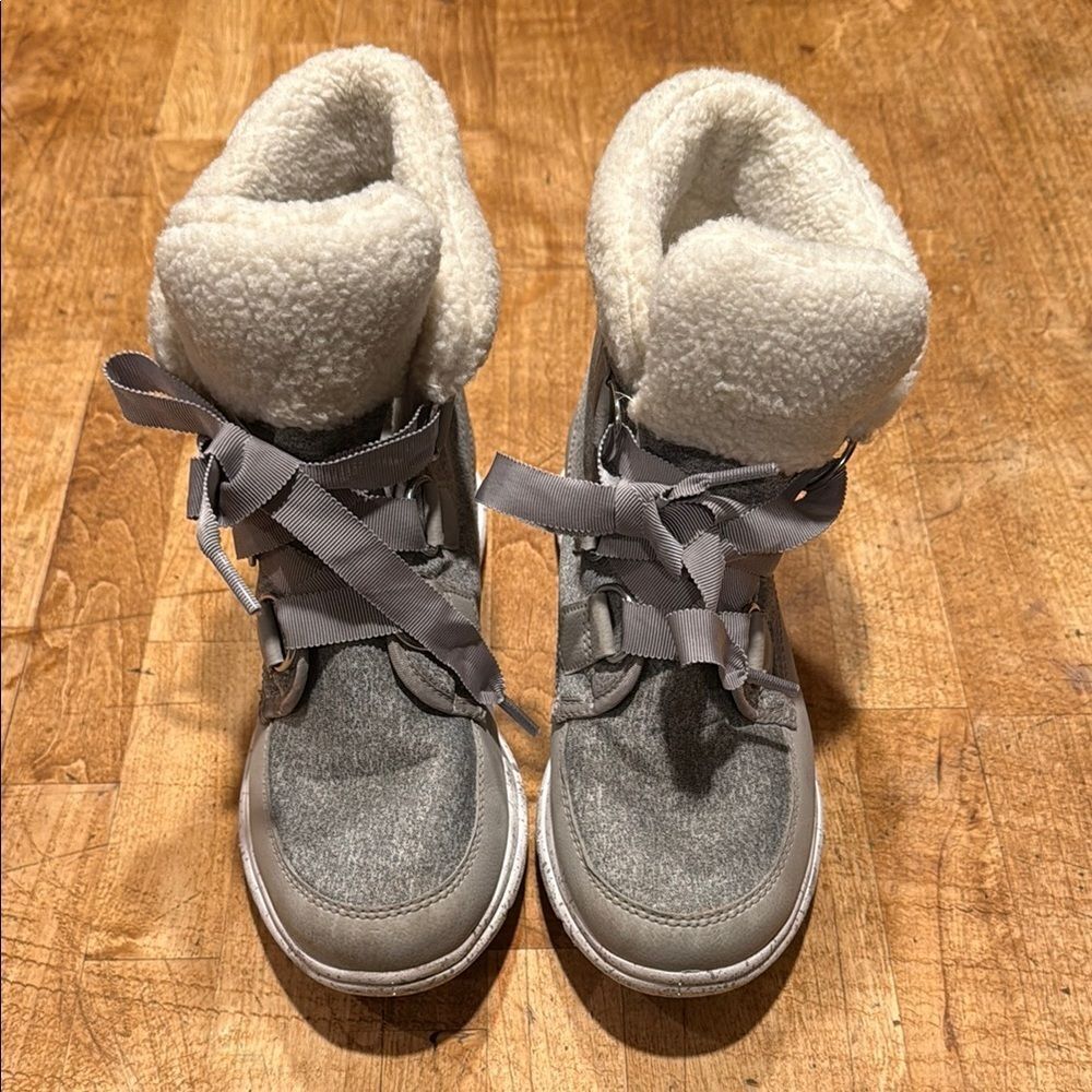 Sorel Gray and Cream Winter Boots